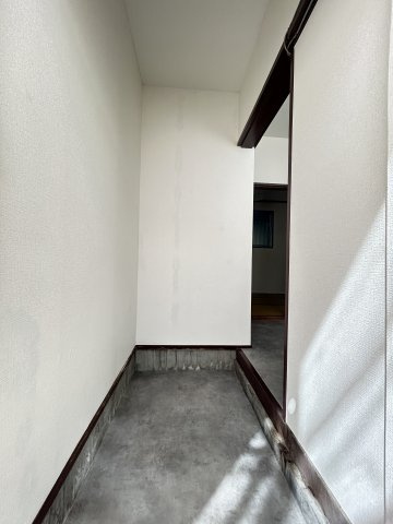 フクヤマンションの玄関