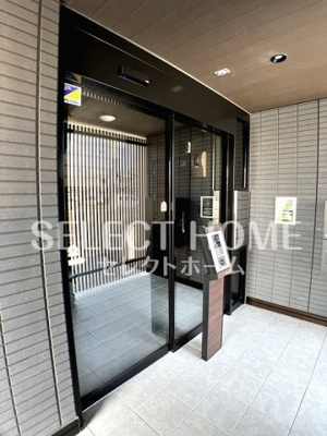 【エントランス】 | Ｄ－ａｖａｎｃｅ上和田 | 建物の内部です