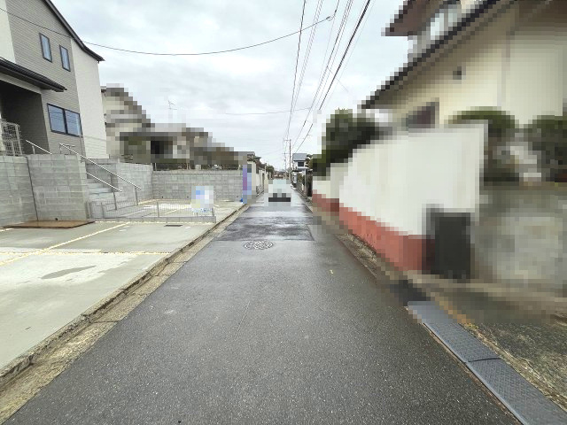 【その他】 | 福岡市東区美和台5丁目第1　A号棟（全2棟）【仲介手数料無料・0円】 | 現地写真。前面道路です。