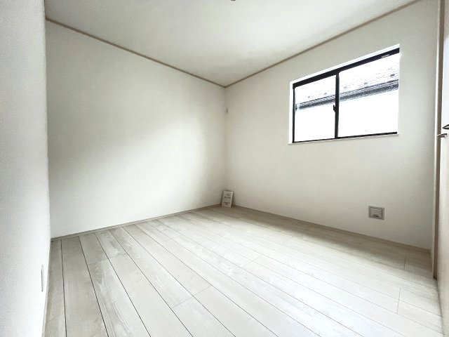 【子供部屋】 | 福岡市東区美和台5丁目第1　A号棟（全2棟）【仲介手数料無料・0円】 | 現地写真。