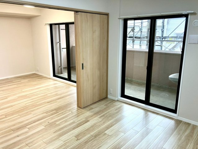 ジェイシティ中新町の居間・リビング