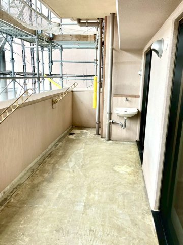 ジェイシティ中新町のバルコニー