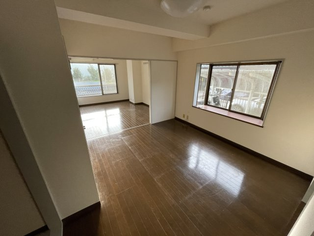 ディアコート東金の居間・リビング