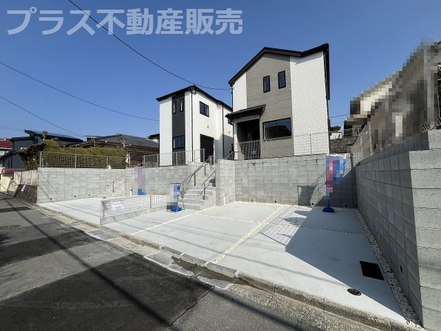 【外観】 | 福岡市東区美和台5丁目第1　B号棟（全2棟）【仲介手数料無料・0円】 | 完成しました。物件内部もご見学頂けます。プラス不動産販売にお任せ下さい。