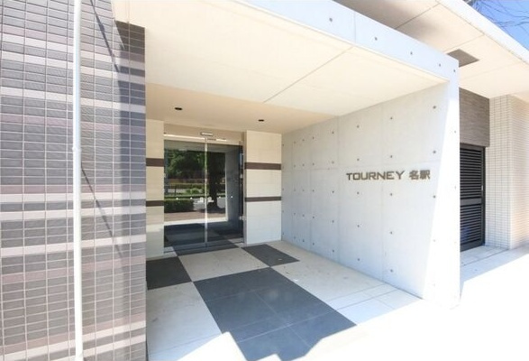 FRENCIA NOIE名駅のエントランス