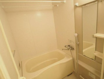 【浴室】 | シャオプラッツ阿佐ヶ谷 | 追い焚き機能、浴室乾燥機付きバス。