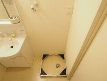 【設備】 | シャオプラッツ阿佐ヶ谷 | 室内洗濯機置き場。