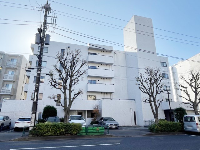 【現況写真】 | パレス永福 | 前面道路と外観の様子です。～即日のご見学可能～　お問合せはお気軽にどうぞ。