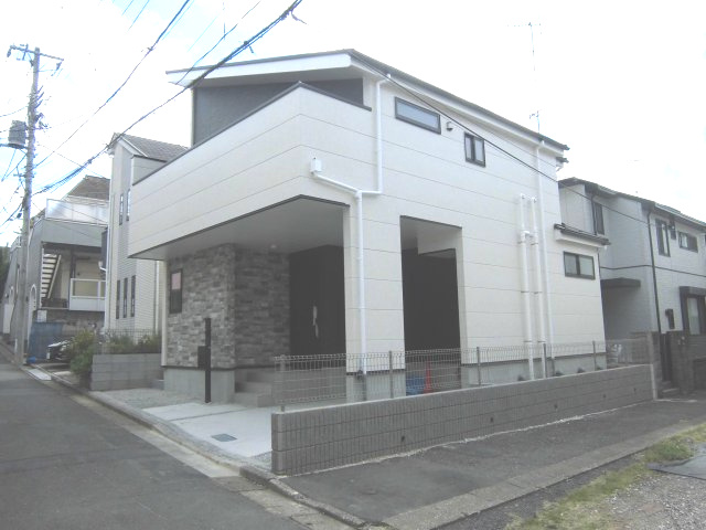 【外観】 | 練馬区南田中3丁目新築戸建限定1棟。 | おしゃれな外観です。9月29日撮影。