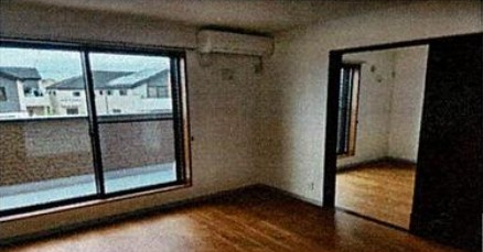 メゾントウマの居間・リビング