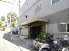 【エントランス】 | 麻布狸穴ナショナルコート