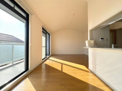 【居間・リビング】 | ヴェリテ上野東