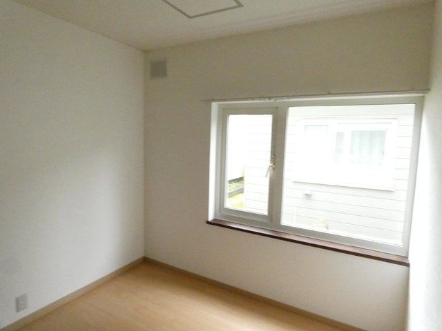 ニューシティの洋室