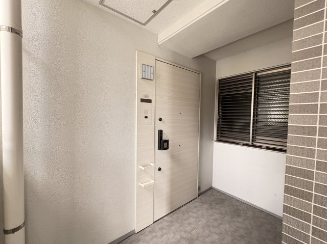 ワコーレ舞子オーナーズヴィラの玄関