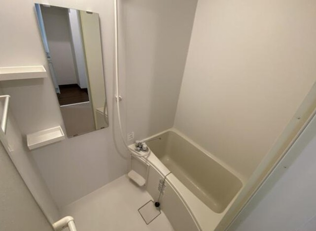 プリズム8番館の浴室