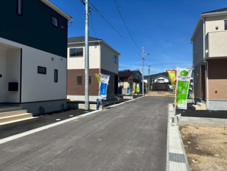 熊野町城之堀第8の前面道路含む現地写真|前面道路です。