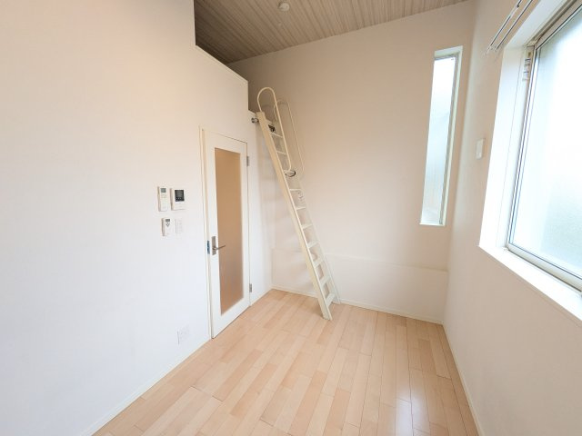 アザーレ・パッシオ生田弐番館の寝室