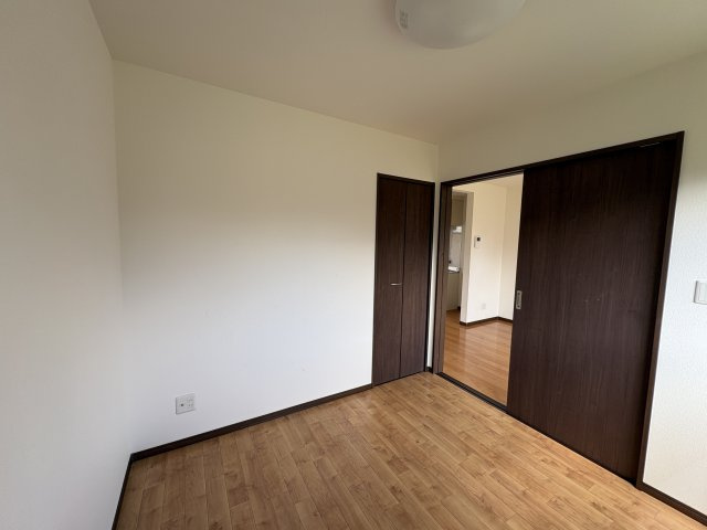 茂原市上永吉のアパートの洋室