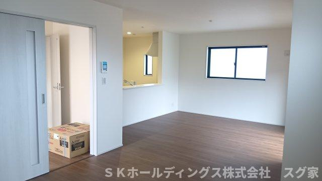 舞鶴市七日市２期１号棟の居間・リビング