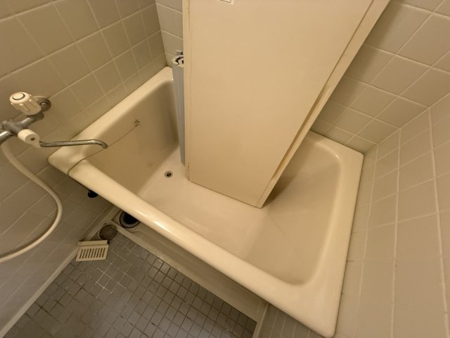 豊中市立花町３丁目の賃貸マンションの浴室