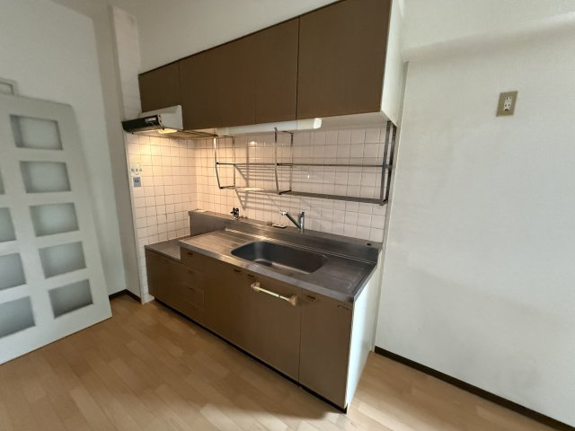 豊中市立花町３丁目の賃貸マンションのキッチン