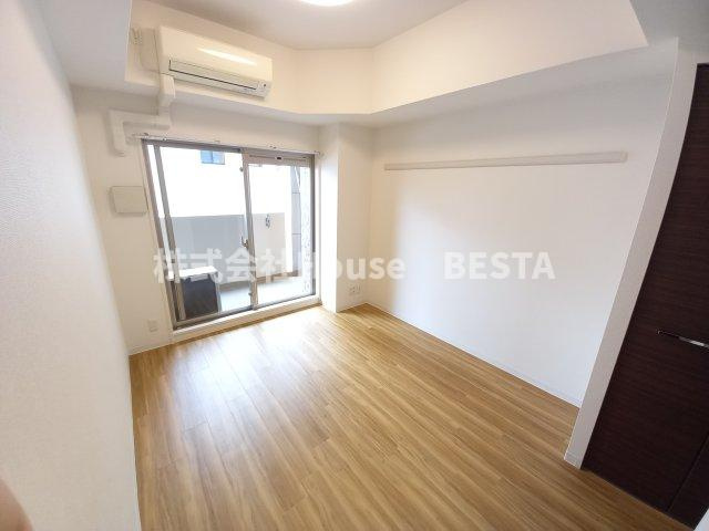 プレサンス三宮ルミネスの居間・リビング