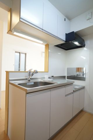 プラセール宝塚Ⅱのキッチン|参考、同建物・反転間取りの号室