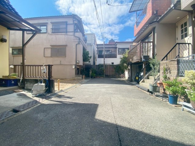 松川町２　建築条件付き土地の前面道路含む現地写真|お電話でご予約いただけましたらお仕事終わりの遅い時間などお客様のご都合に合わせてご対応させていただきます！
