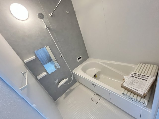 【浴室】 | 福岡市東区雁の巣1丁目3期　1号棟（全1棟）【仲介手数料無料・0円】 | 現地写真。浴室です。