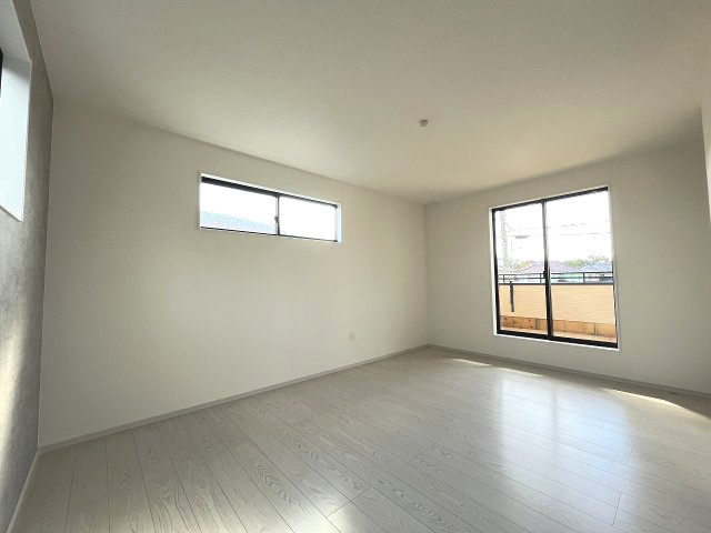 【寝室】 | 福岡市東区雁の巣1丁目3期　1号棟（全1棟）【仲介手数料無料・0円】 | 現地写真。2階主寝室です。