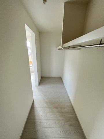 【収納】 | 福岡市東区雁の巣1丁目3期　1号棟（全1棟）【仲介手数料無料・0円】 | 現地写真。ウォークインクローゼットです。