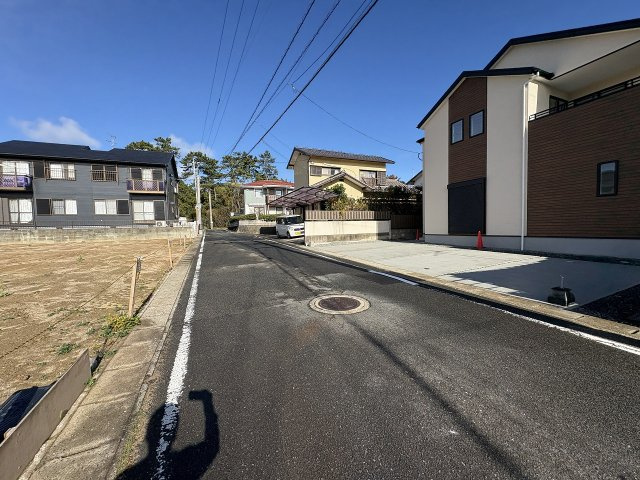 【その他】 | 福岡市東区雁の巣1丁目3期　1号棟（全1棟）【仲介手数料無料・0円】 | 現地写真。前面道路です。