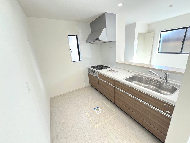 【キッチン】 | 福岡市東区雁の巣1丁目3期　1号棟（全1棟）【仲介手数料無料・0円】 | 現地写真。