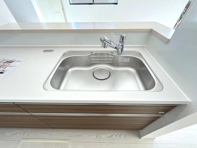 【キッチン】 | 福岡市東区雁の巣1丁目3期　1号棟（全1棟）【仲介手数料無料・0円】 | 現地写真。