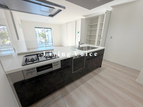 【キッチン】 | 【仲介手数料０円】厚木市第5山際　新築一戸建て　全2棟 | 厚木市第5山際　新築一戸建て　全2棟