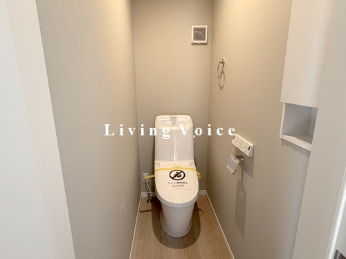 【バルコニー】 | 【仲介手数料０円】厚木市第5山際　新築一戸建て　全2棟 | 厚木市第5山際　新築一戸建て　全2棟