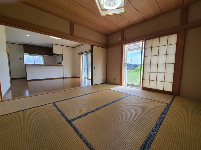 東金市下谷貸家の和室