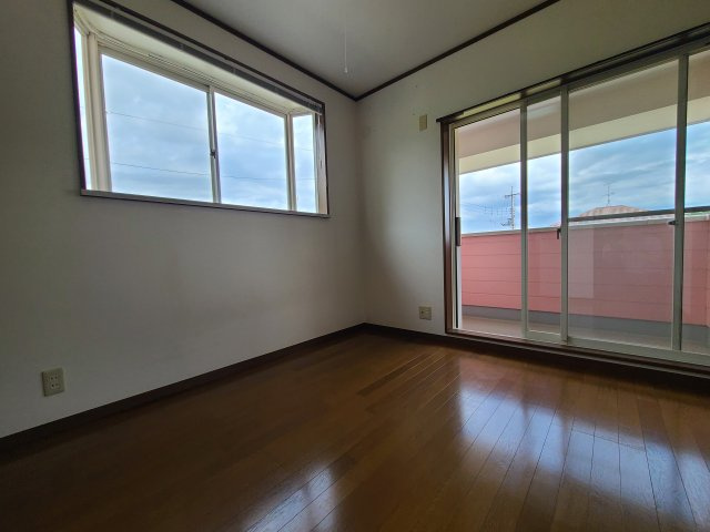 東金市下谷貸家の洋室