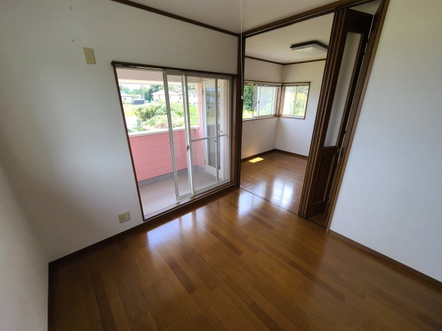 東金市下谷貸家の洋室