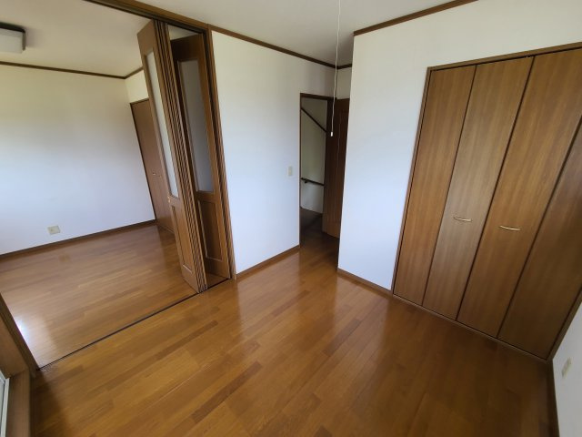 東金市下谷貸家の洋室