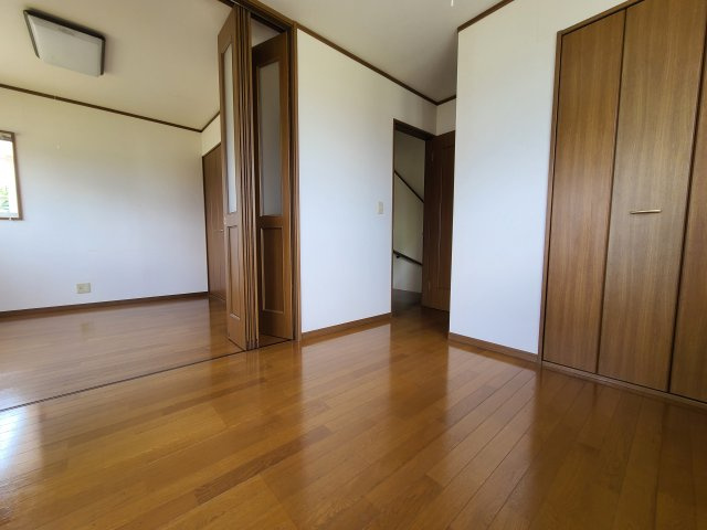 東金市下谷貸家の洋室