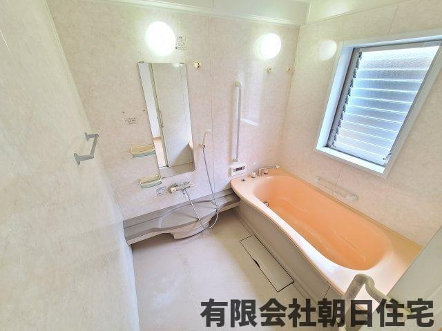 【浴室】 | 古志原2丁目戸建 | ゆったり過ごせるお風呂です