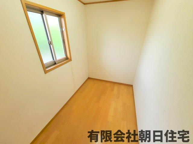 【洋室】 | 古志原2丁目戸建 | 明るい洋室です