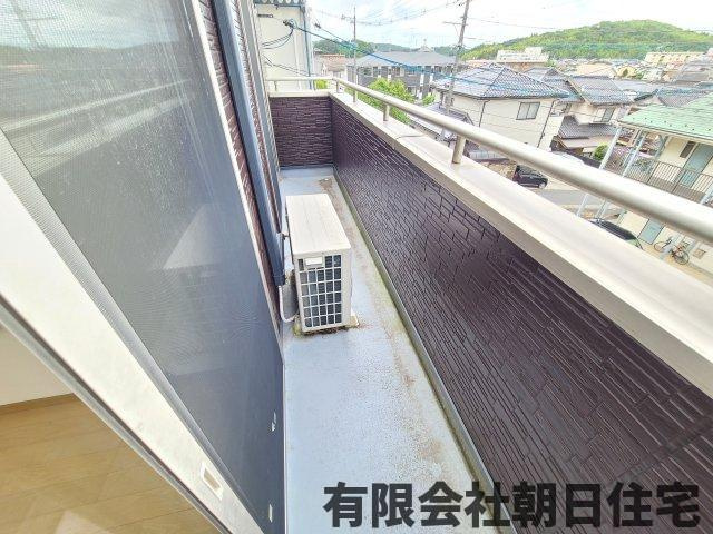 【バルコニー】 | 古志原2丁目戸建 | バルコニーからの眺めを楽しみながら食事をしませんか