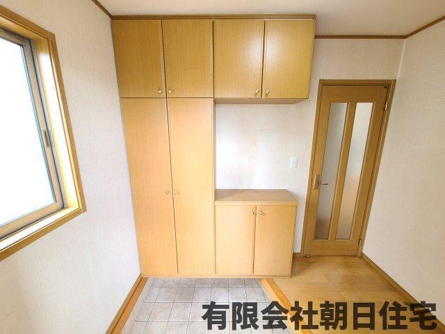 【玄関】 | 古志原2丁目戸建 | ゆったりとした玄関です