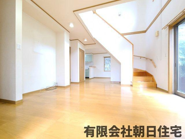 【居間・リビング】 | 古志原2丁目戸建 | おしゃれなリビングです