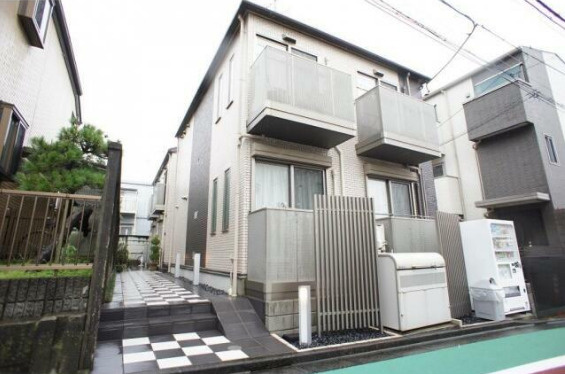 モンターニュブランシュ　角部屋　オートロック　宅配BOX　TVドアフォン　