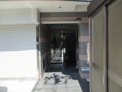 【セキュリティ】 | ルミエール新大阪 | きれいなエントランスです