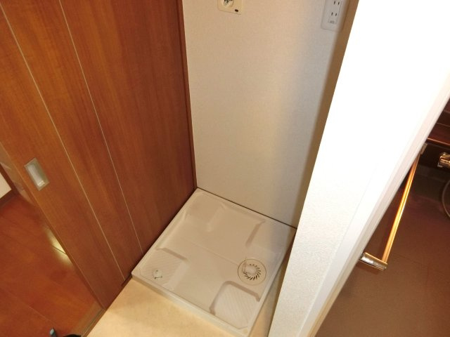 ◆２沿線以上利用可◆バルコニー広々３ＬＤＫ住戸◆全居室収納スペース付き◆パデシオン西大津のその他|洗濯機置き場