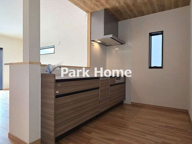 高知市鴨部　新築戸建てのキッチン|食器洗浄乾燥機付きシステムキッチン